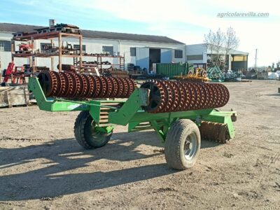 Hersan Agricola, S.L. es un fabricante de maquinaria agrícola ubicada en la población de Villabragjima en la provincia de Valladolid. Especializado en la fabricación y venta de rodillos y rulos agrícolas, cultivadores y vibrocultivadores