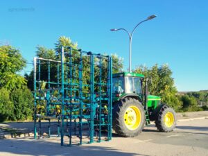 Vigas rastrojeras y rastras para la paja y rastras ecológicas de siembra directa marca Revilla, Yudego, Vila, Daper y Gaher Metalic