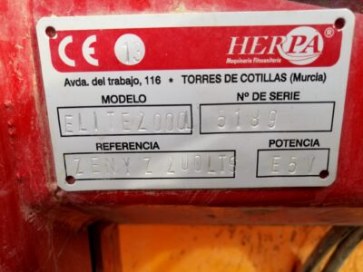 Pulverizador de herbicida suspendido marca Herpa similar a las marcas Amazone, Aguirre, Tecnoma